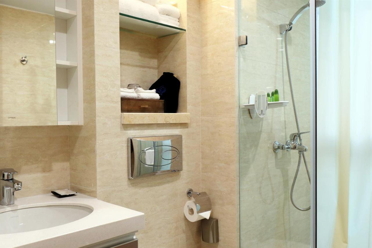 Royal Star Apartment Guangzhou Bagian luar foto