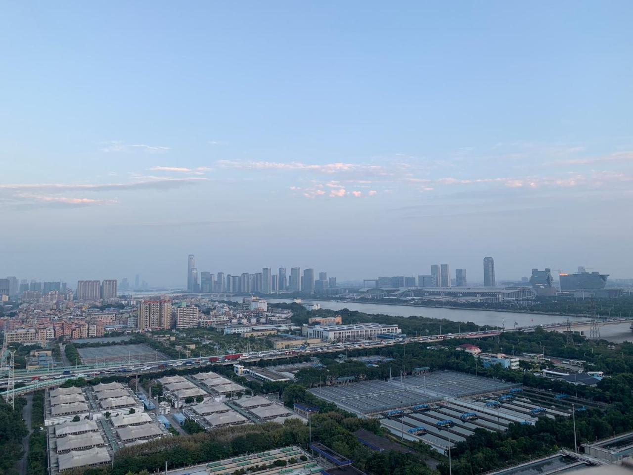 Royal Star Apartment Guangzhou Bagian luar foto